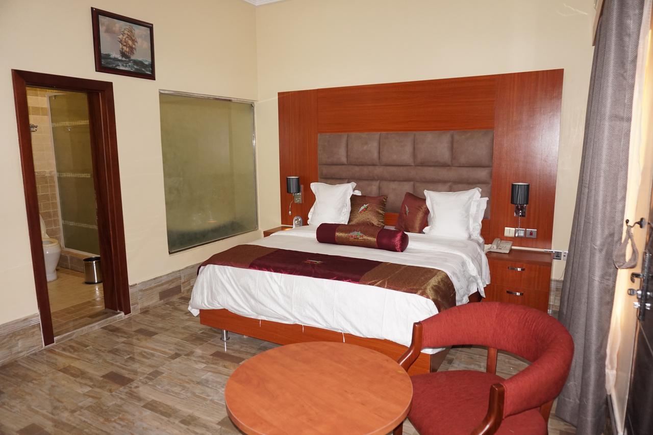Aenon Suites Oshogbo Экстерьер фото