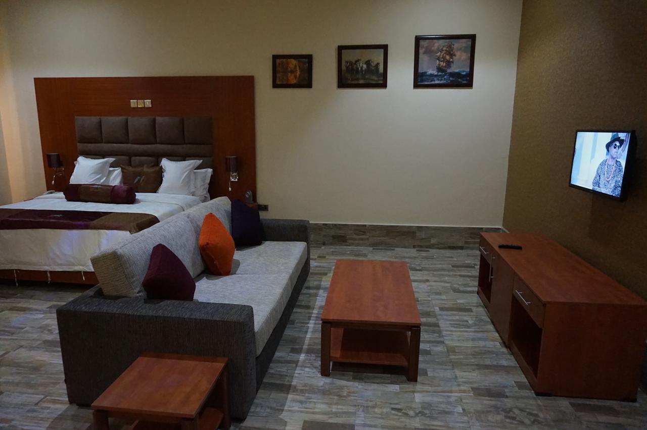 Aenon Suites Oshogbo Экстерьер фото